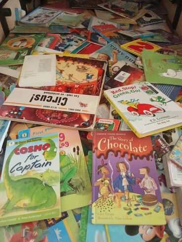 qurani kerim kitabi: Yaxşı vəziyyətdə, ingilis dilində kitablar, 6-12 yaş üçün. Çeşid 100+