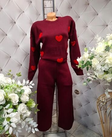 Kompleti: One size, Sa ilustracijom, bоја - Crvena — 4