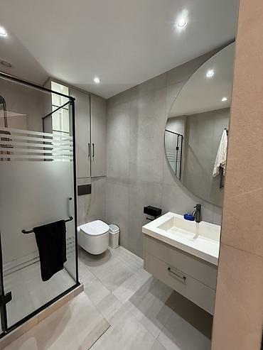 Стеклянные двери на заказ: Эксклюзивное предложение в Немецком квартале (мкр. Асанбай) Сдаётся — 16