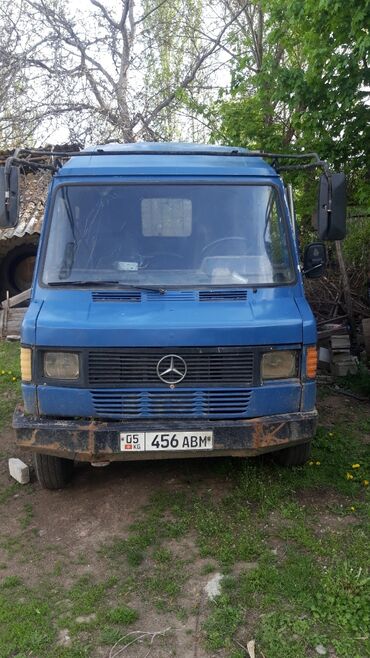 грузовой техника: Легкий грузовик, Mercedes-Benz, Дубль, 1,5 т, Б/у