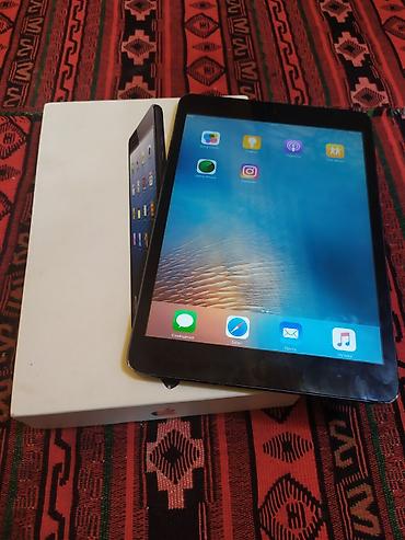ipad mini 7: Sekildeki kimidi islekdi qutusu var adaptoru yoxdu,yaddas 16Gb.Qiymet — 2