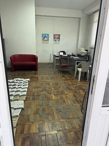 аренда помещение под офис: Сдаю Офис целиком: 40 м², Без ремонта, С отдельным входом — 3