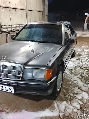 мерседес 124 рул: Mercedes-Benz 190: 1993 г., 2 л, Кол менен иштөөчү, Бензин, Седан — 7