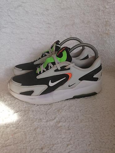 replay spagerice: NIKE AIR MAX patike br 39, dužina unutrašnjeg gazišta 24,5 cm. Slanje — 6