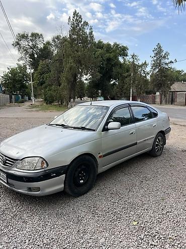 camry 1999: Toyota Avensis: 2002 г., 1.8 л, Автомат, Бензин, Лифтбек — 4
