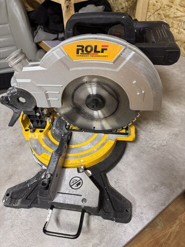 купить циркулярку с фуганком бу: Продаю торцовку ROLF Top210q
210mm