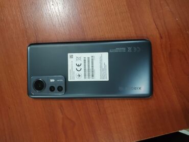 ikinci əl telefon: Xiaomi Mi 12X, 256 ГБ, цвет - Серебристый, 
 Отпечаток пальца, Две SIM карты, С документами