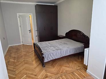 1 otaql: Nerimanov rayonu Tehsil Nazirliyinin yaninda 5mertebeli binanin 5ci — 7