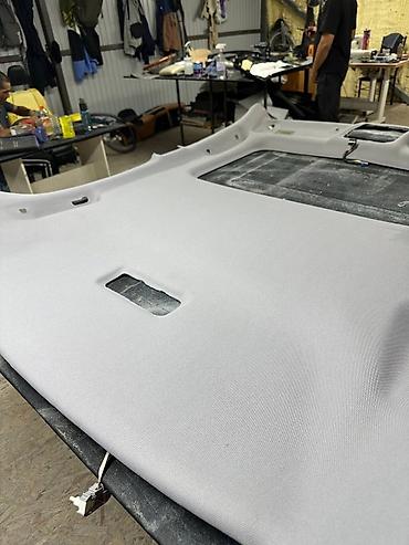 Работы по обшивке: Перетяжка потолка автомобиля и элементов потолочной обивки - Полный — 1