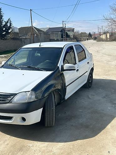 Renault: Renault Logan (ağ sedan) - Kuzov: 4 qapılı sedan, ağ rəng, qara — 26