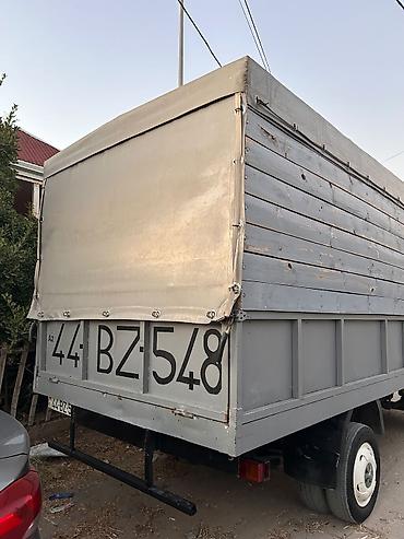 maşın satısı: Satılır problemsiz xeyir iş var deyə satılır son qiymət 8600 heç vaxt — 4