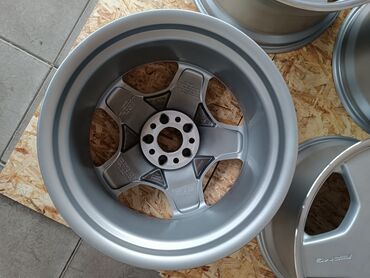 Диски: Литые Диски R 18 AMG, Комплект, отверстий - 5, Б/у — 8