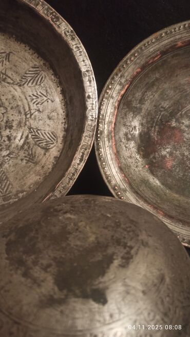 Əntiq qablar: Məhsul: Əl işli mis/naqişli qablar dəsti (3 ədəd) Təsvir: - Şərq — 2