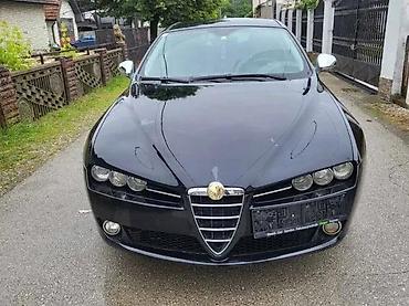 haube: Alfa Romeo 159 hauba. Alfa Romeo 159 haubaOriginalni delovi Ukoliko — 2