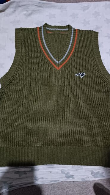 Кофты, свитеры: Кофта, Удлиненная модель, Вечерний стиль, Укороченная модель, Осень-весна, Италия, M at lalafo.kg — 6 Кофты, свитеры: Кофта, Удлиненная модель, Вечерний стиль, Укороченная модель, Осень-весна, Италия, M — 6