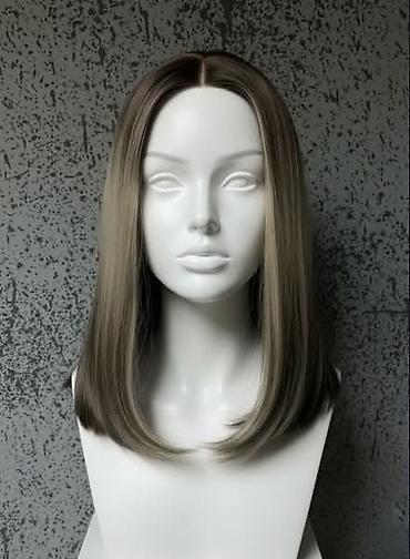 Perike i klipse: Perike – 3400 din - Moderne ženske perike u više stilova i dužina — 8