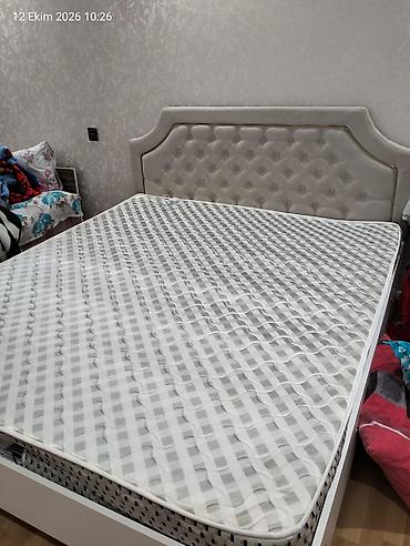 Taxt satılır. Bazalidi. Ortopedik matrasla birlikdə satılır. 1 aydı