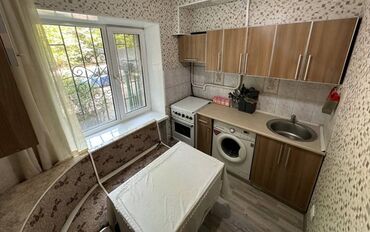 5 ком квартира: 2 комнаты, 44 м², 104 серия, 1 этаж, Евроремонт