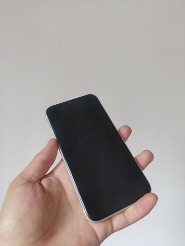 iphone se 3 бишкек: IPhone 11, Колдонулган, 128 ГБ, Ак, Заряддоочу түзүлүш, Коргоочу айнек, Каптама, 98 %