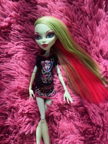 домик кукольный: Кукла Monster High Венера,идеального состояния!с тугими шарнирами,с