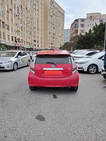 Opel: Toyota Aqua Hybrid – qırmızı rəngli İcareye verilir depozit 300