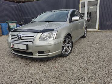 Toyota: Toyota Avensis: 2003 г., 2 л, Механика, Бензин, Седан