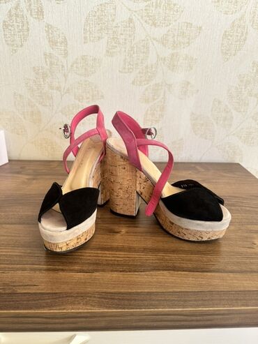 ysl ayaqqabı: Ölçü: 39, İşlənmiş