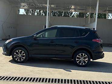 рама на прадо: Toyota RAV4: 2017 г., 2 л, Автомат, Бензин, Кроссовер — 3