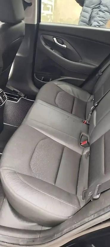 Hyundai: Hyundai i30: 1.6 l | 2019 il Universal — 9