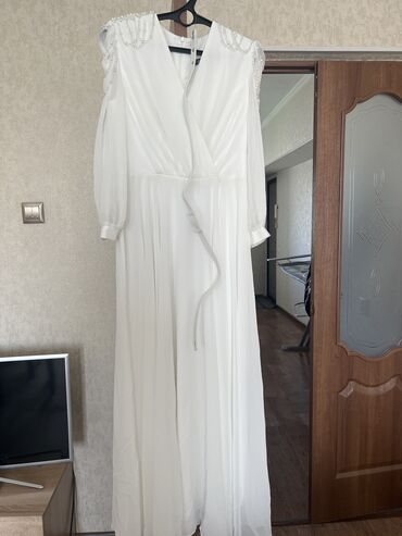 белый платье: Вечернее платье, А-силуэт, Длинная модель, Креп, С рукавами, Стразы, L (EU 40), XL (EU 42)