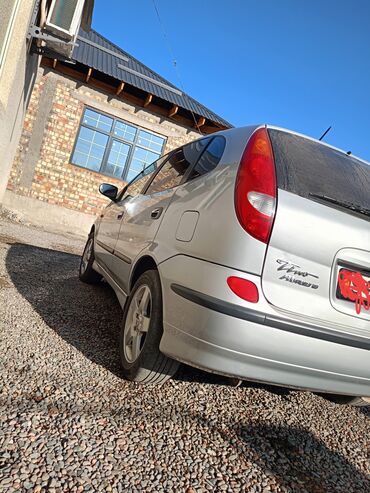 Nissan: Nissan Almera Tino: 2001 г., 1.8 л, Механика, Бензин, Минивэн