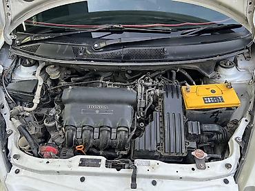 фе: Honda Fit: 2003 г., Автомат, Бензин, Хэтчбэк — 9