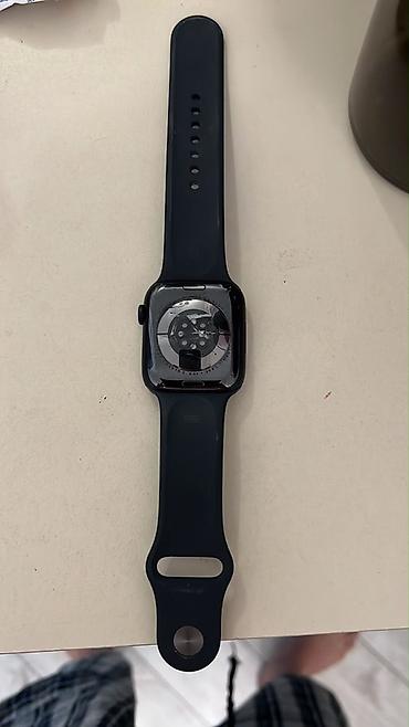 apple whatch 7: Apple Watch Series 5, 44 mm (GPS). Qara/alüminium korpus, qara silikon — 2