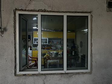 Пластиковое окно ПВХ, трехстворчатое - Конфигурация: 3 секции at lalafo.kg Пластиковое окно ПВХ, трехстворчатое - Конфигурация: 3 секции