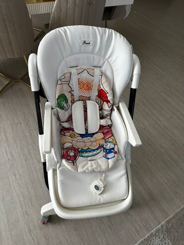 Gəzinti arabaları: Milana….Pouch yemek masasi qiymeti 90man yaxwi veziyyet az istifade
