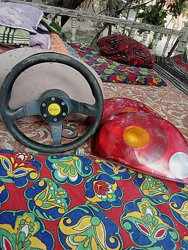 рул: Автотовары: спортивный руль и задние фонари - Спортивный руль Momo — 1