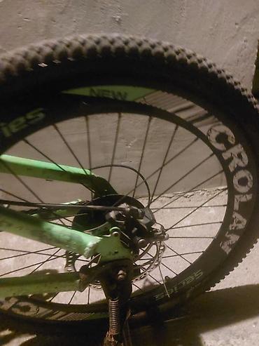 crolan bicycle: Yaşıl rəngli dağ velosipedi - Güclü alüminium tipli çərçivə — 8
