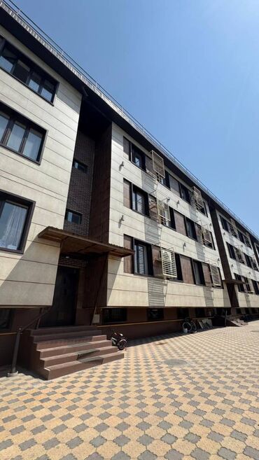 срочно продаю дом район рабочий городок: 3 бөлмө, 80 кв. м, Элитка, 3 кабат, Дизайнердик ремонт