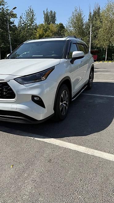 byd e2 2025: Toyota Highlander: 2022 г., 2.5 л, Автомат, Гибрид, Кроссовер — 2