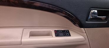 Ford: Ford Mondeo: 2 l | 2004 il 293000 km Sedan — 4