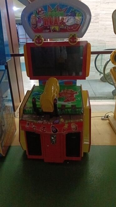 Digər biznes avadanlığı: Əyləncə mərkəzi aparatları satılır oyun aparatları hamısı işləkdi — 8