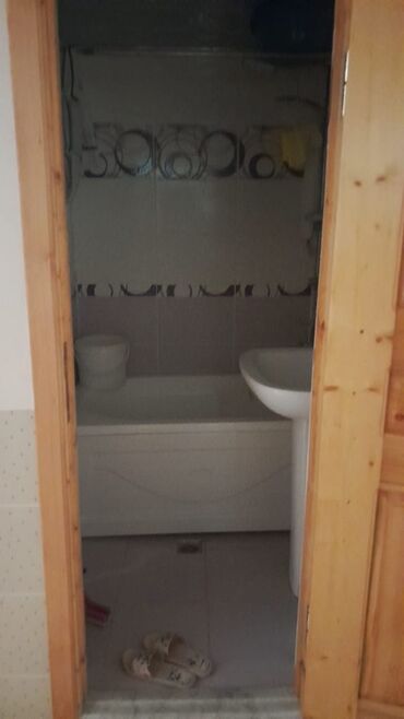 Uzunmüddətli kirayə mənzillər: Kirayə verilir- İsmayıllı rayonu Kəpənək dairəsində. 3cü bərtəbədə — 2