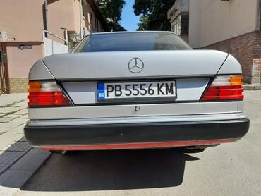 Mercedes-Benz: Mercedes-Benz E 200: 2.3 l. | 1992 έ. | Λιμουζίνα