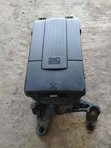 jabucice za auto: KUCISTE AKUMULATORA ZA ŠKODA OCTAVIA OD 2007. DO 2009. GOD — 1