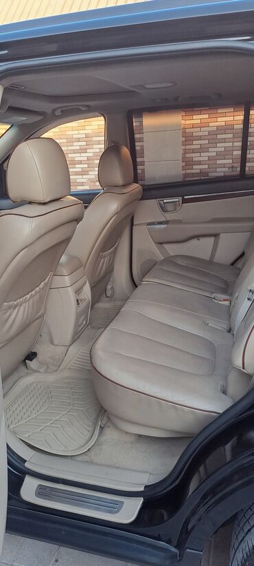 Hyundai: Hyundai Santa Fe: 2.7 l | 2008 il Krossover — 11