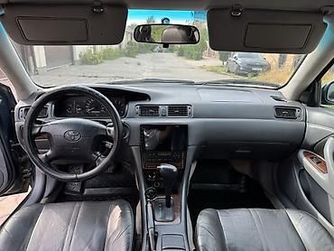 тутойт дымит: Toyota Camry: 1997 г., 3 л, Автомат, Газ, Седан — 9