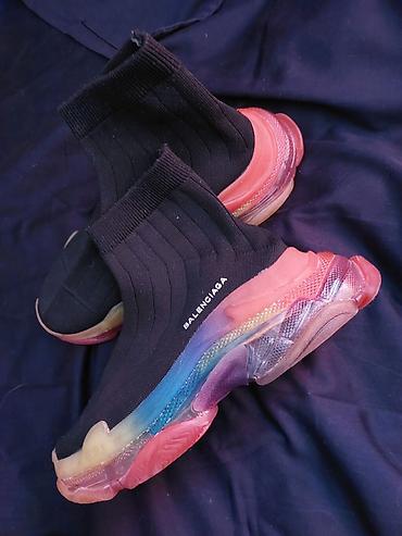 крос: Кроссовки, 39, 40, Balenciaga, Б/у, цвет - Черный, Самовывоз, Платная доставка — 2