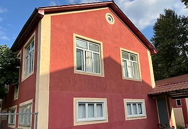 sabran ev: 110 kv. m, 3 otaqlı, Kanalizasiya, Kombi, Artezian quyusu — 2