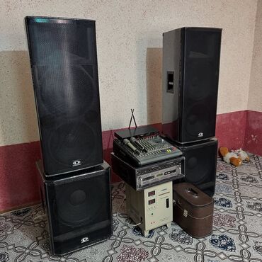 işlənmiş maşınlar: Peşəkar səhnə səs sistemi – tam komplekt Tərkib: - 2 ədəd Dynacord