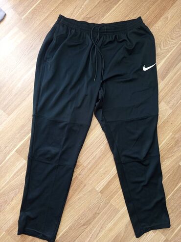 Köynəklər: İdman dəsti, Nike, XL (EU 42)